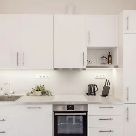 Walk To Vaci Street - Live In Lux Designer Apt W/ Amazing Views Apartment Budapest