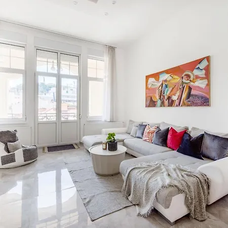 Walk To Vaci Street - Live In Lux Designer Apt W/ Amazing Views Apartment *